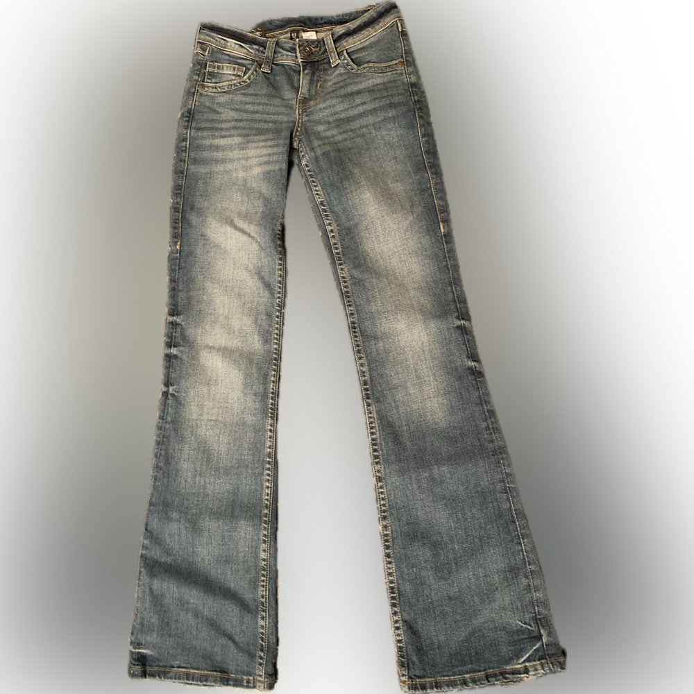 H&M jeans - Low waist flare with cute but pockets